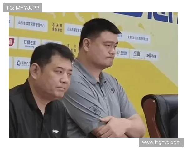 巩晓彬与姚明的深厚友谊与篮球事业的共同发展之路 巩晓彬与姚明的深厚友谊与篮球事业的共同发展之路