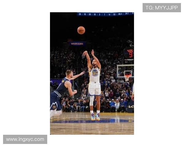 阿德尔曼谈库里绝平三分裁判哨音紧迫导致防守球员犹豫不决